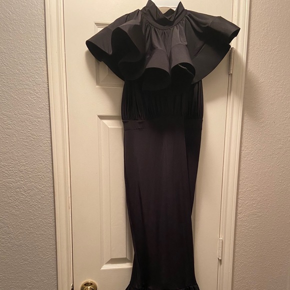 Black dress formal style - Picture 1 of 2